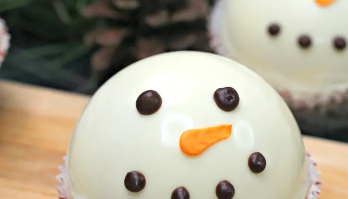 Snowman Hot Chocolate Bombs Recipe